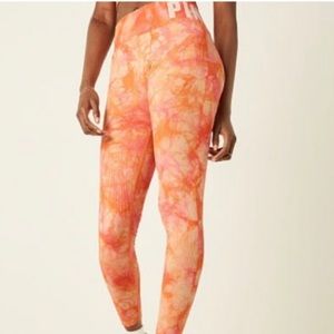 PINK VS SEAMLESS HIGH-WAIST FULL LENGTH TIGHTS bundle